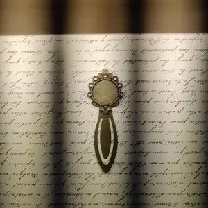 ROUND BOOKMARK 3