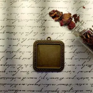 Vintage Pendant 16