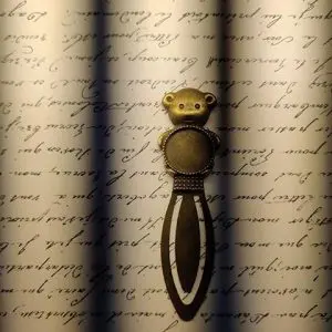 TEDDY OVAL BOOKMARK