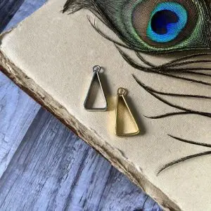 TRIANGLE BEZELS