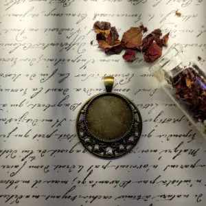Vintage Pendant 3