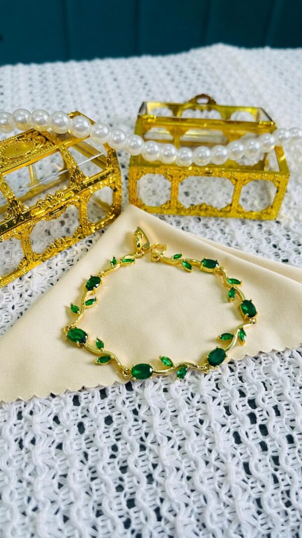 Tulip bracelet 7